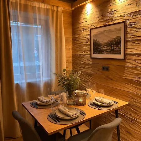 Book-a-room Garden Or Balcony - 2 Bedroom - Air Conditioning & Free Parking Semesterbostad *