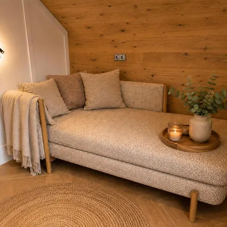 Book-a-room Garden Or Balcony - 2 Bedroom - Air Conditioning & Free Parking * سالزبورغ