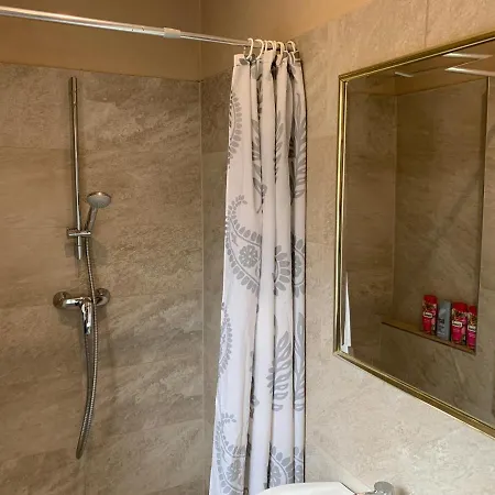 Book-A-Room Salzburg Garden Or Balcony Stay - 2 Bedroom - Air Conditioning & Free Parking