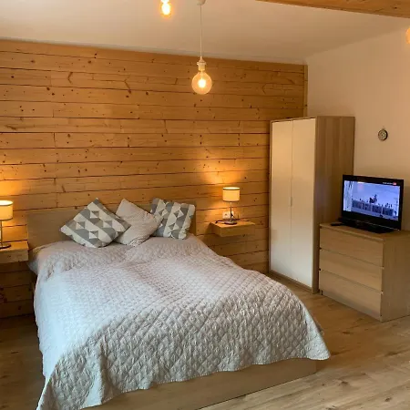 Book-A-Room Salzburg Garden Or Balcony Stay - 2 Bedroom - Air Conditioning & Free Parking * Salzburg
