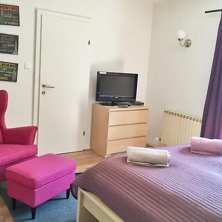 Book-A-Room Salzburg Garden Or Balcony Stay - 2 Bedroom - Air Conditioning & Free Parking Salzburg