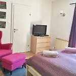 Book-a-room 5-6-7-8 Salzburg